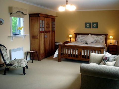 Walton House B&B - Maitland Accommodation 0