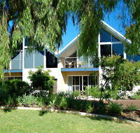 White Sands Holiday Villas - Maitland Accommodation