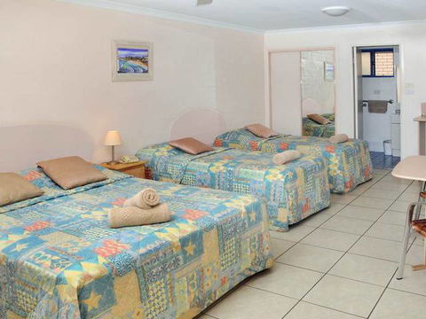 Yamba Twin Pines Motel - Maitland Accommodation 7