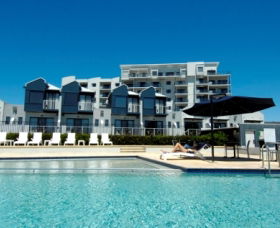 Assured Ascot Quays Apartment Hotel - Maitland Accommodation 0