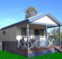 Pinjarra Cabins and Caravan Park - Maitland Accommodation