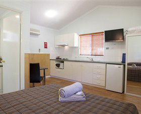 Woodman Point Holiday Park - Aspen Parks - Maitland Accommodation 2