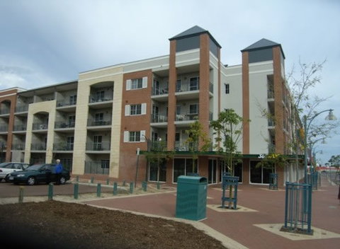 Churchill Apartments - Maitland Accommodation 4