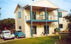 A' La Plage B&B - Maitland Accommodation 0