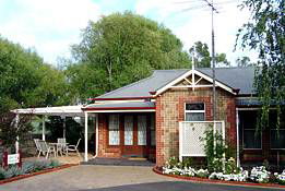 Amble In Self Contained Accommodation - Garden Retreat B & B - Maitland Accommodation 0
