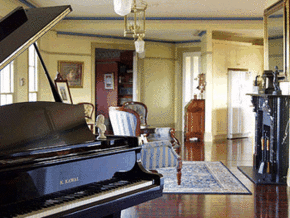 Barcaldine House - Maitland Accommodation 1