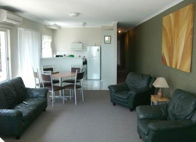 The Palms Apartments - Maitland Accommodation 3