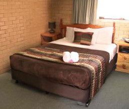 Avlon Gardens Motel - Maitland Accommodation 0