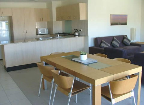 The Village Burleigh Heads - Maitland Accommodation 3