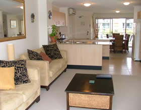 The Village Burleigh Heads - Maitland Accommodation 7