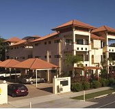 City Plaza Apartments - Maitland Accommodation
