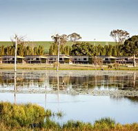 Lake Redbrook Holiday Retreat - Maitland Accommodation