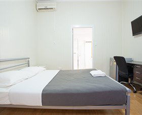 Mycow Accommodation Sarina - Greetham Street - Maitland Accommodation 0
