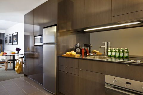 East Hotel + Apartments - Maitland Accommodation 2