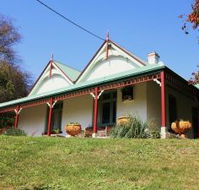 Ravenscroft and The Cottage - Maitland Accommodation