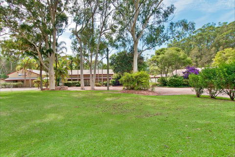 The Francis Retreat - Maitland Accommodation 2