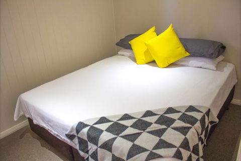 The Francis Retreat - Maitland Accommodation 5