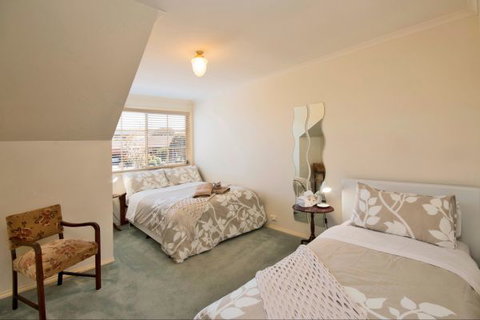 Gateway To The Great Ocean Road B&B - Maitland Accommodation 8