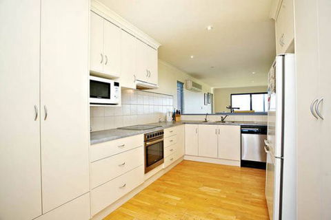 Unwind At Coast On Newell - Maitland Accommodation 16