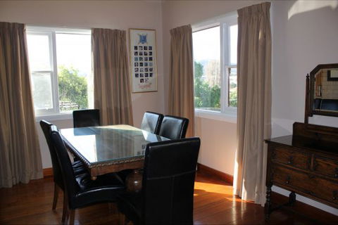 Bridge View Retreat - Maitland Accommodation 2