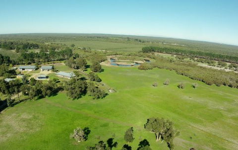 Sandy Lake Farm Stay Accommodation Gingin WA - Maitland Accommodation 0