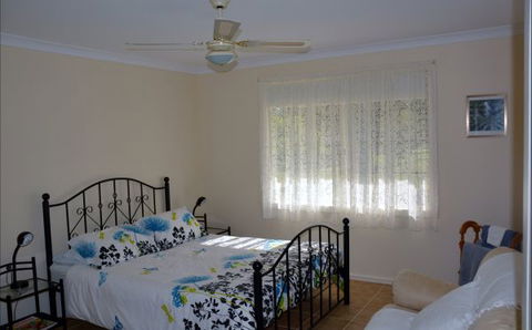 Sandy Lake Farm Stay Accommodation Gingin WA - Maitland Accommodation 3