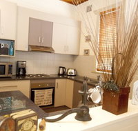 Anderl's Beach Cottage - Maitland Accommodation