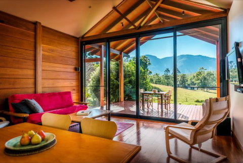 Promised Land Retreat - Maitland Accommodation 5