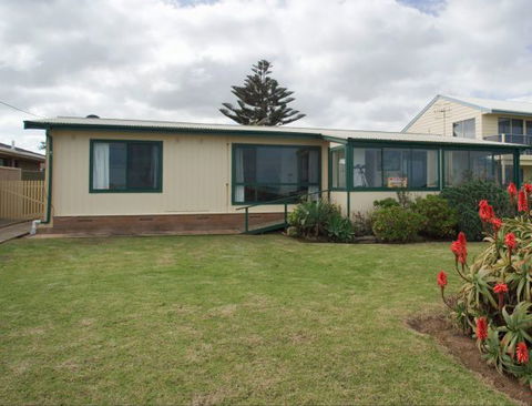 Beach Point - Maitland Accommodation 1