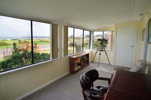 Beach Point - Maitland Accommodation 3