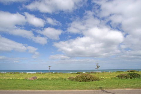 Beach Point - Maitland Accommodation 8