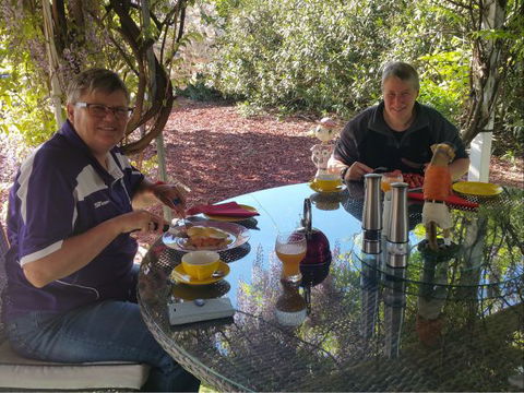 Must Love Dogs B&B And Self-Contained Cottage - Maitland Accommodation 1