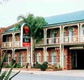 Hamiltons Henry Parkes - Maitland Accommodation
