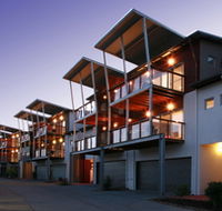 Quarterdecks Harbour Retreat - Maitland Accommodation