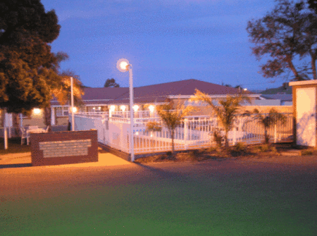 Charles Rasp Motor Inn and Cottages - Maitland Accommodation