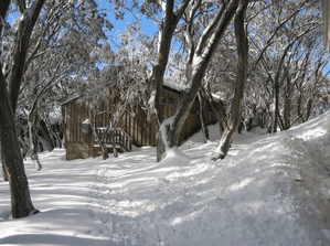 Akla Ski Lodge - Maitland Accommodation