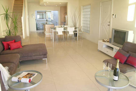 Adelaide Luxury Beach House - Maitland Accommodation 1