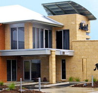 Strath Motel - Maitland Accommodation