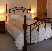 Cambridge House - Maitland Accommodation 3