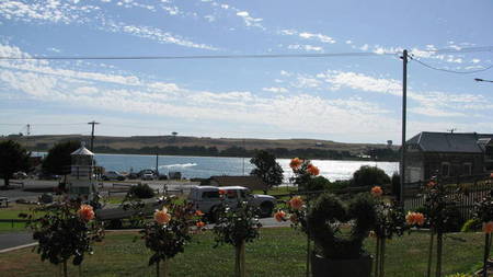 On The Terrace - Maitland Accommodation 1