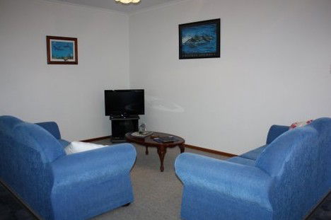 Robe Dolphin Court Apartments - Maitland Accommodation 4