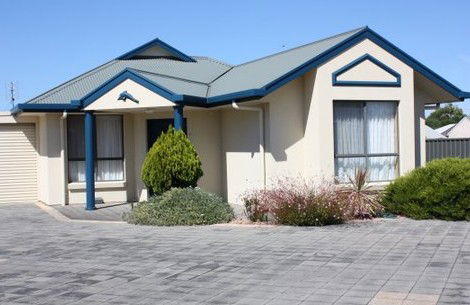 Robe Dolphin Court Apartments - Maitland Accommodation 5
