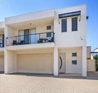 Century 21 SouthCoast The Residence - Maitland Accommodation