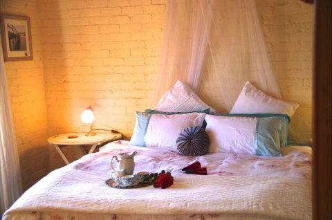 Pear Tree Hollow - Maitland Accommodation 3