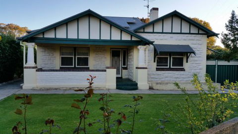 Barossavilla Guest House - Maitland Accommodation 6