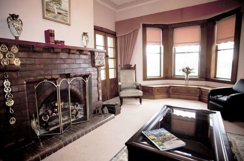 Beauchamp House - Maitland Accommodation 3