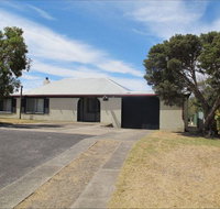 Carthew Street Holiday Home - Maitland Accommodation