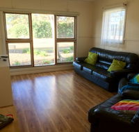 Mel Jays in Kingscote - Maitland Accommodation