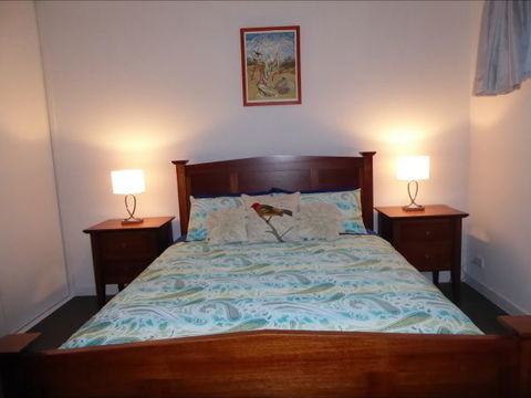 Adelaide Holiday House - Maitland Accommodation 2