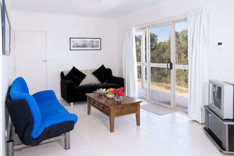 Allusion Cottages - Maitland Accommodation 2